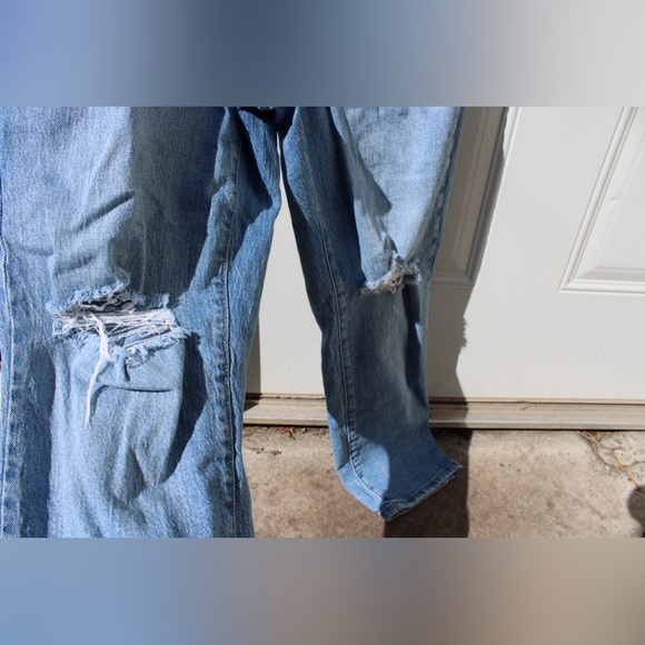 Universal Thread 8R High Rise 90s Slim Jeans - Picture 3 of 8